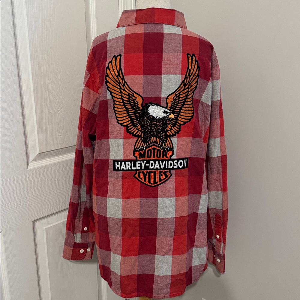 Harley-Davidson red and gray checkered shirt with design on the back, size XL